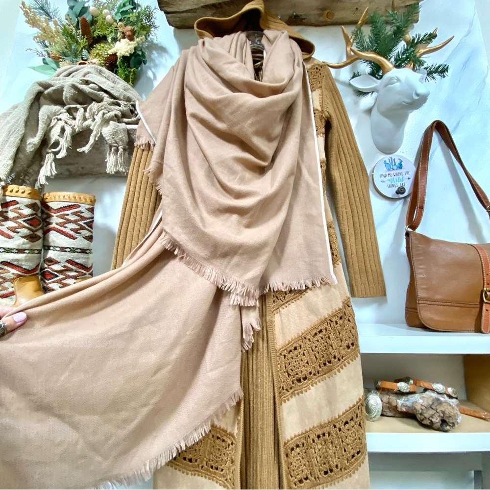 ZARA large blanket scarf/body wrap w cottage cabin vibe - Picture 6 of 13